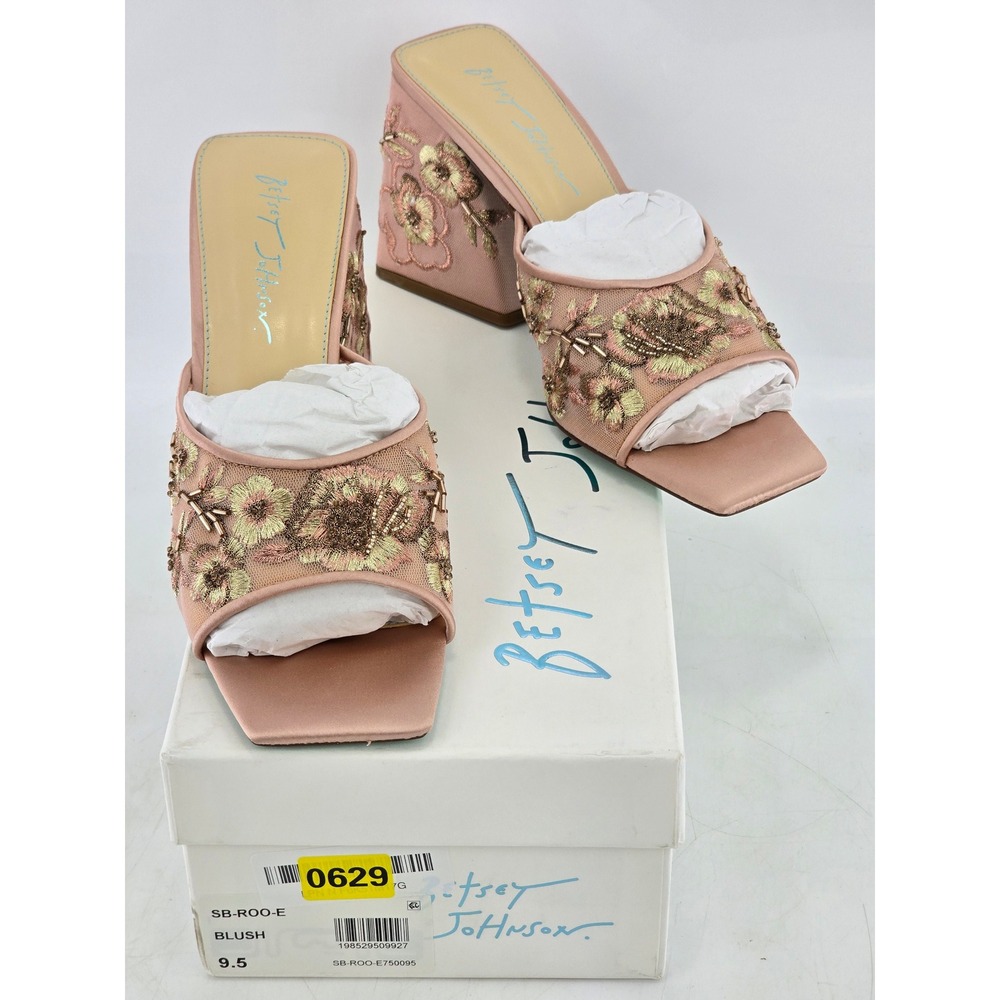 Betsey Johnson Roo Mules Womens 9.5 Blush Floral Embroidered Beaded - VG